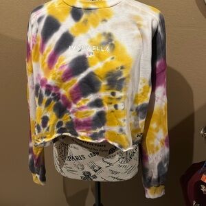 Ivory Ella small sweatshirt, half shirt tye dye